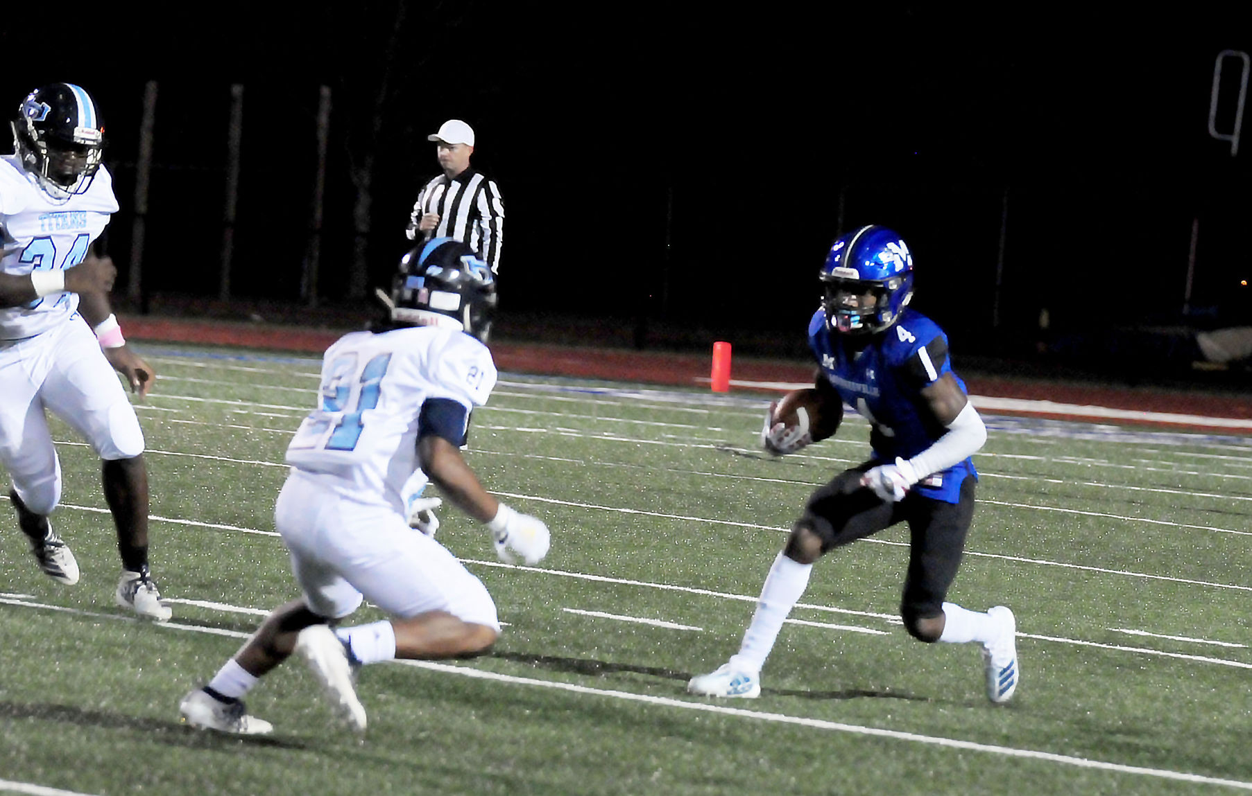 Mooresville-Hopewell football